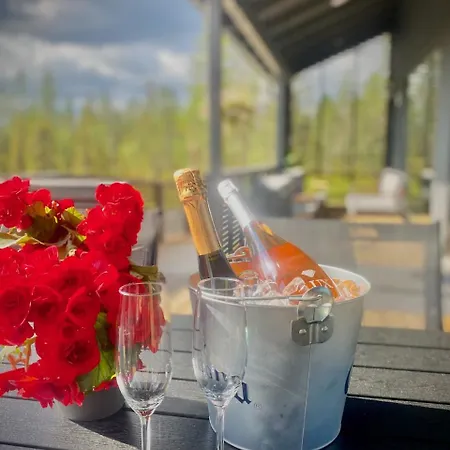 Ruka Trek & Hard Trek Cafe