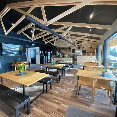 Hotel Ruka Trek & Hard Trek Cafe 5*